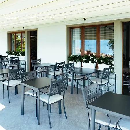 Sole كانيرو ريفييرا